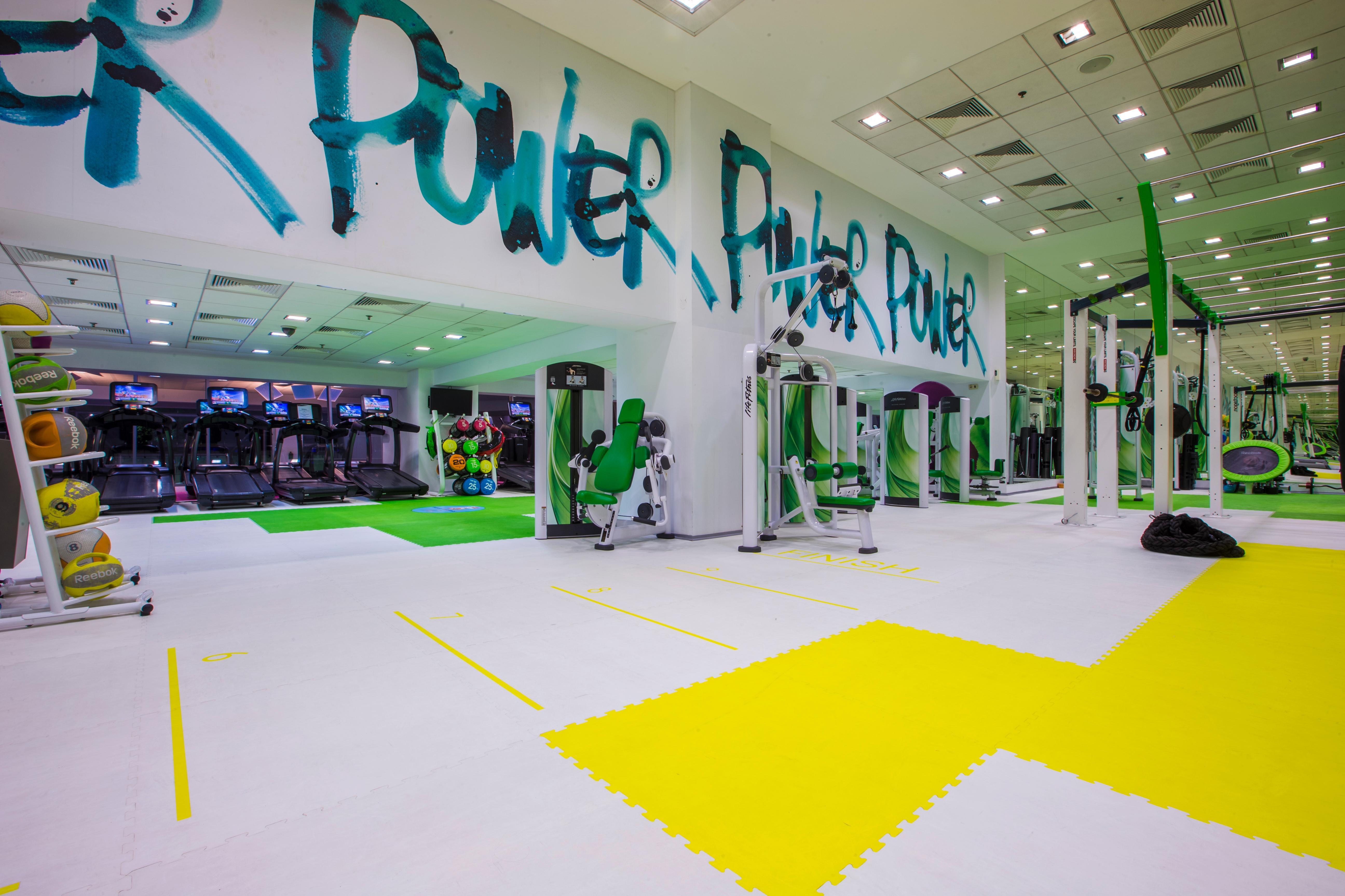 Radisson Blu Hotel Bucarest Esterno foto The gym at the University of Bath