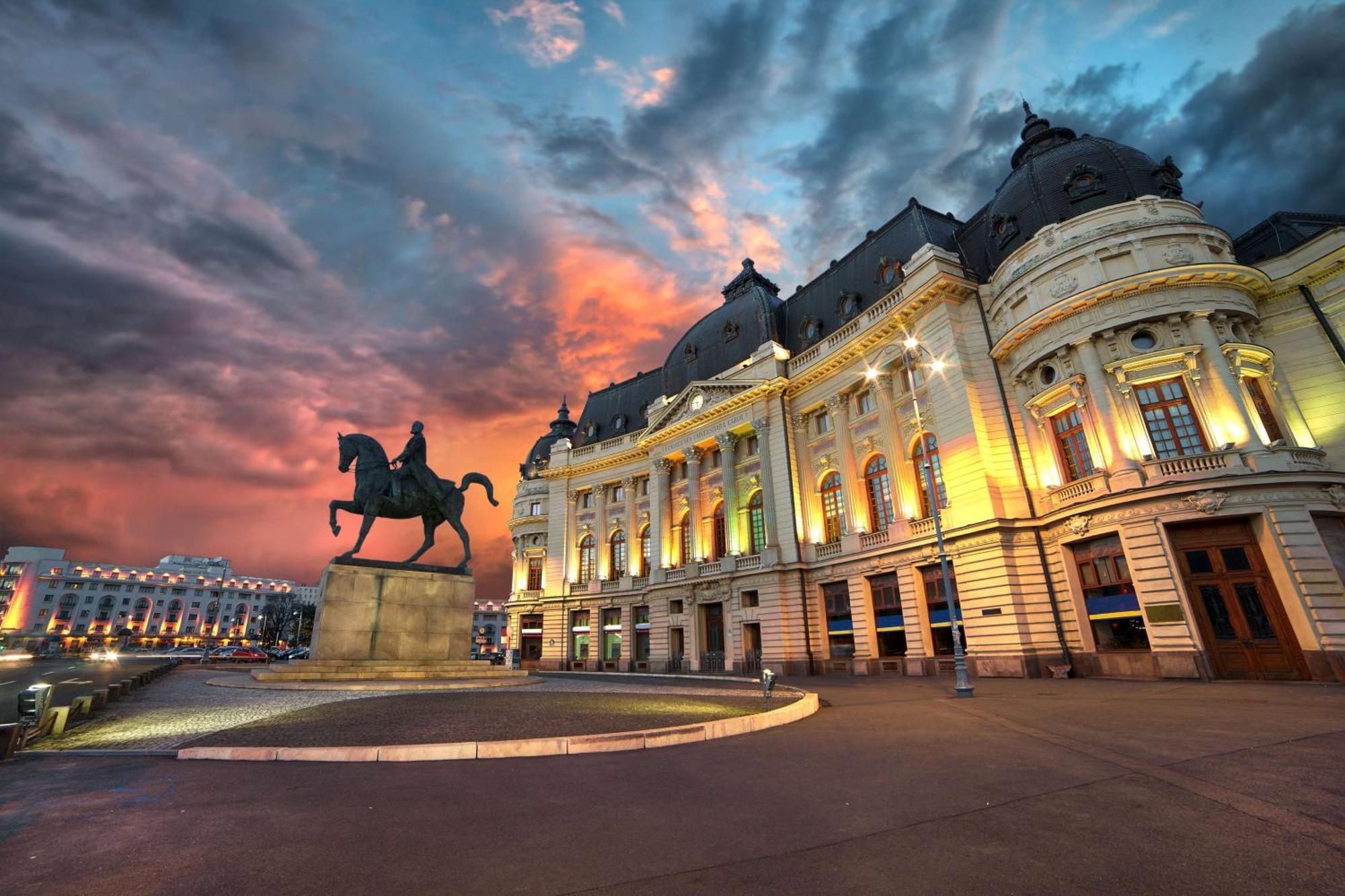 Radisson Blu Hotel Bucarest Esterno foto The University of Bucharest