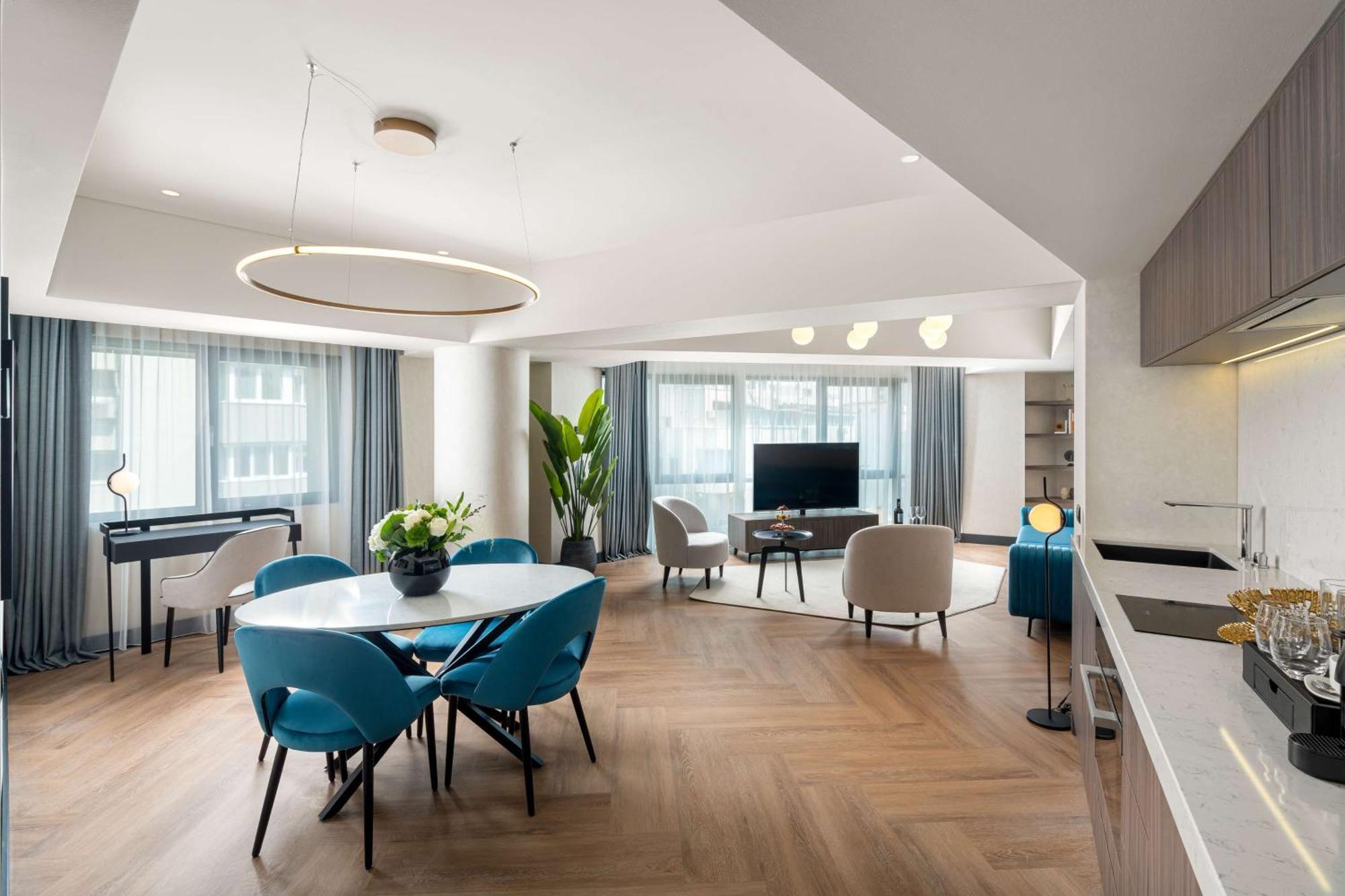 Radisson Blu Hotel Bucarest Esterno foto A typical apartment at the complex