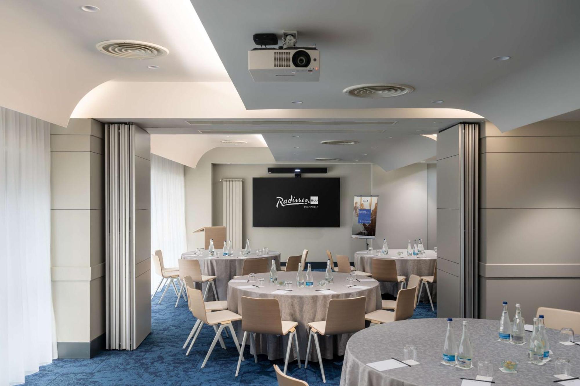 Radisson Blu Hotel Bucarest Esterno foto Meeting room